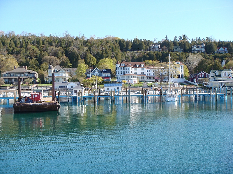 020 Memorial Day [2008 May 23].JPG - Scenes from Mackinac Island.